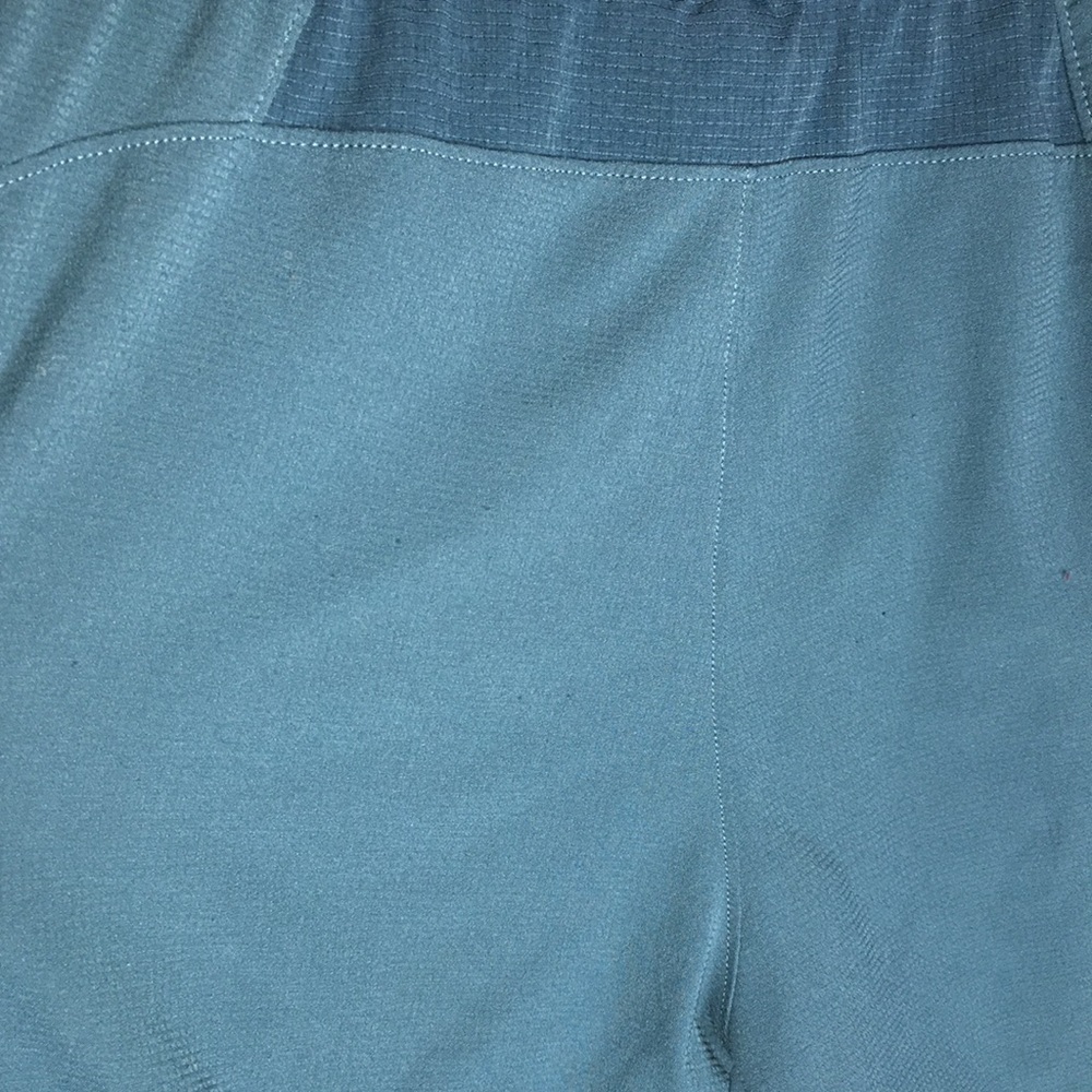 Under Armour loose cropped Capri pants size small hiking exploring blue … - Picture 8 of 8